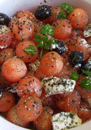Foto principal de Ensalada de sandía y queso de cabra con semillas de chía