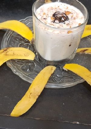 A picture of Banana almond chocolate smoothie.