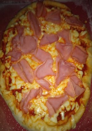 Una foto de Pizza de jamón