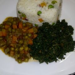 A picture of Vegetable rice served with beef stew/kahurura.