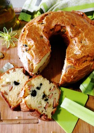 Foto di Ciambella morbida salata