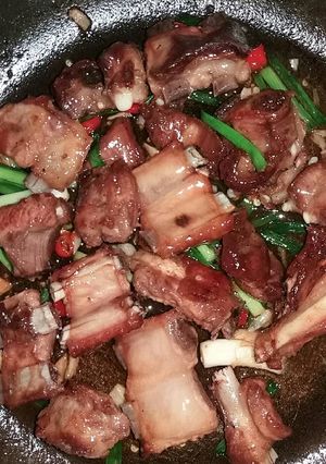 Hình của món Sườn chua ngọt.