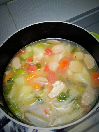 Cara Mudah Menyiapkan Resep Sup ayam pelangi yang Menggugah Selera Anti Ribet, Sempurna