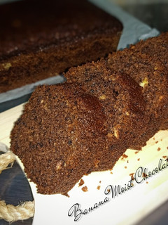 Foto resep Moist Chocolate Banana Cake