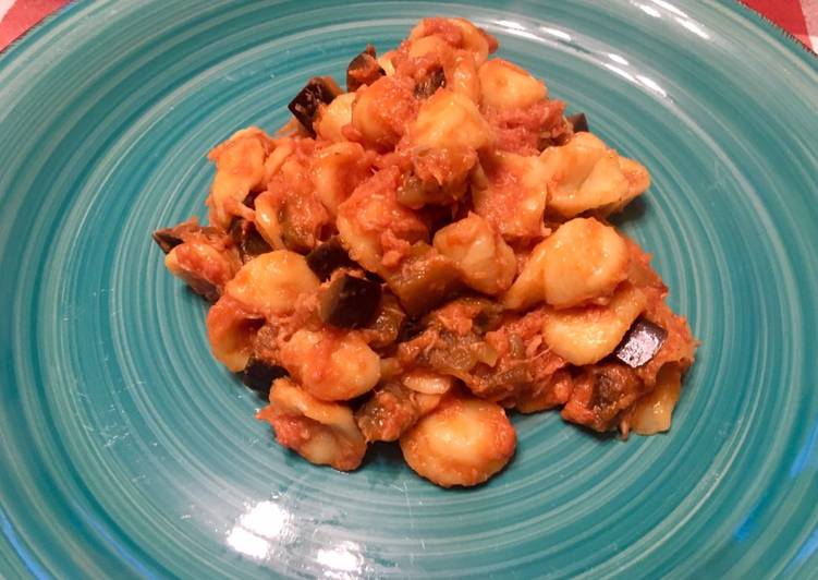 Orecchiette al sugo di melanzane 🍆 e branzino 🐟 (piatto riciclo)