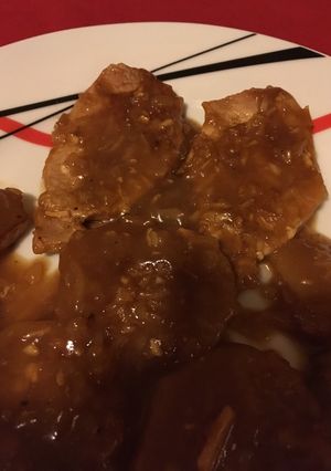 Una foto de Filetes de lomo en salsa de manzana