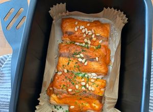 Une photo de ☆Pavés de Saumon au Pesto Rosso, Rôtis à l’Airfryer☆