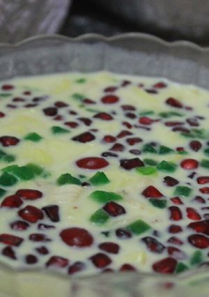 A picture of Fruit custard.