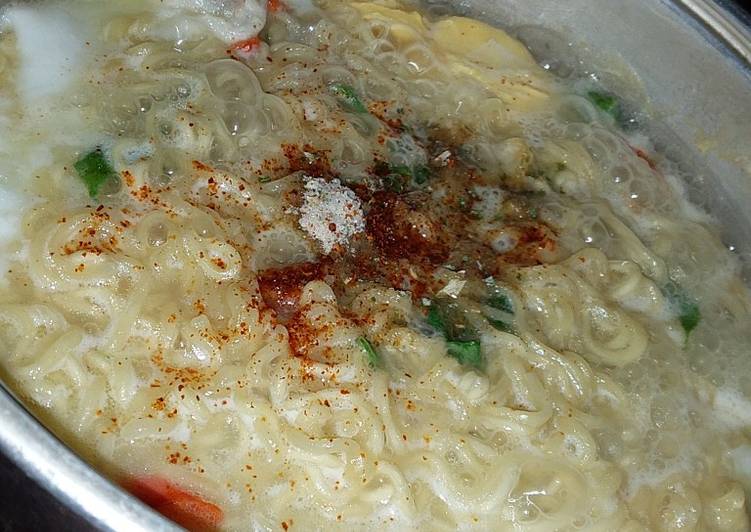 INDOMIE AYAM BAWANG special egg