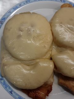 Una foto de Pechuga de pollo con piña
