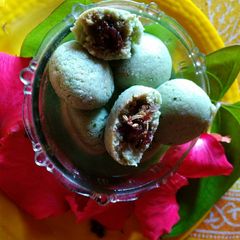 A picture of Paan gulkand rasgulle.