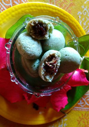 A picture of Paan gulkand rasgulle.