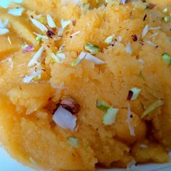 A picture of Suji ka halwa.