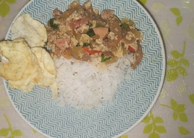 Cara Membuat Nasi Gila Seadanya yang Enak