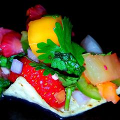 A picture of Mike's Spicy Fruity Salsa.