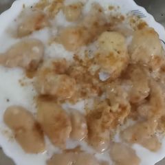 Meethey dahi phulki A picture of Meethey dahi phulki.