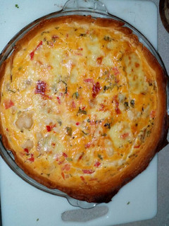 Una foto de Quiche de pollo con verduras