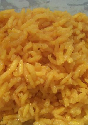 Una foto de Arroz Amarillo, súper rico (no se pega y no se bate)
