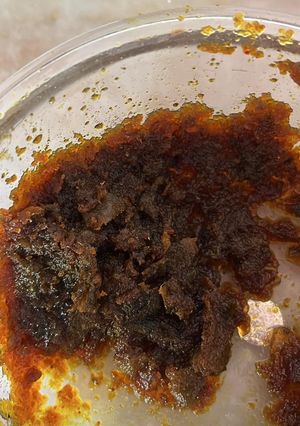 आम की खट्टी मीठी चटनी (aam ki khatti meethi chutney recipe in Hindi) रेसिपी मुख्य फोटो