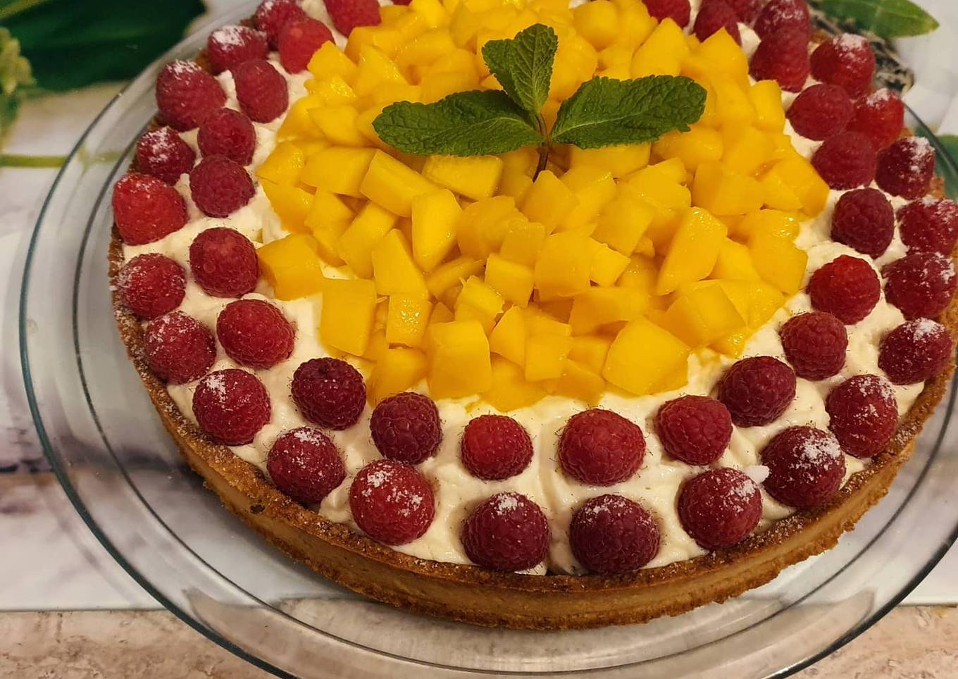 -Tarte framboise et mangue sur crème diplomate à la menthe-