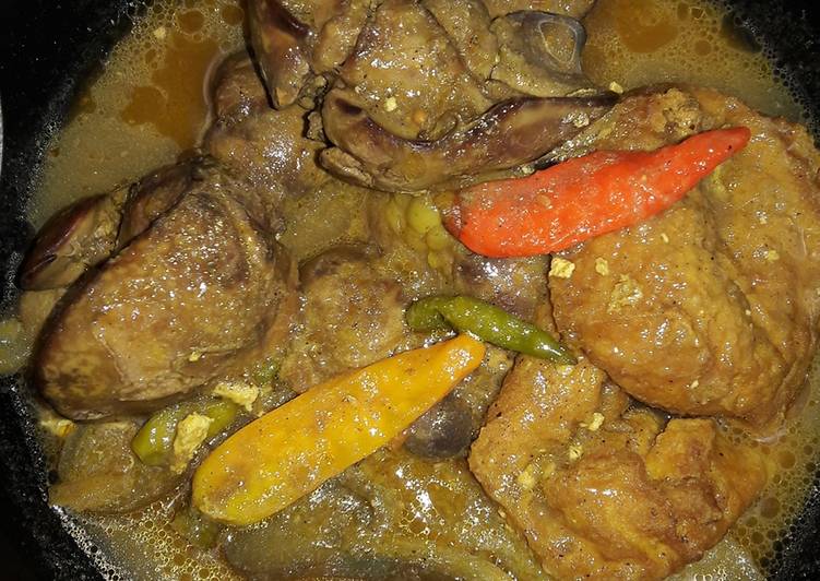 Tahu ati ampela kuah santan