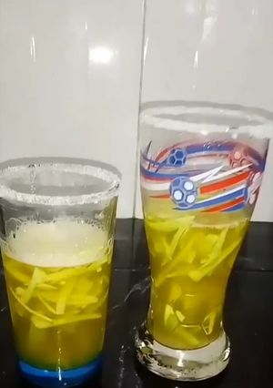 Una foto de Micheladas con mango