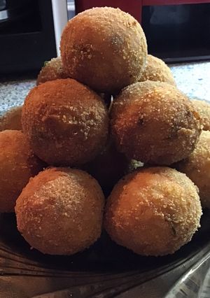 Arancini - olasz töltött, rántott rizsgolyó recept fotója
