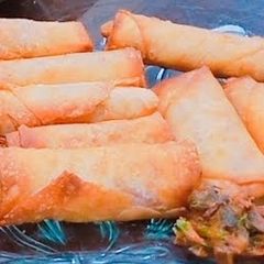 A picture of Macaroni Spring Rolls!.