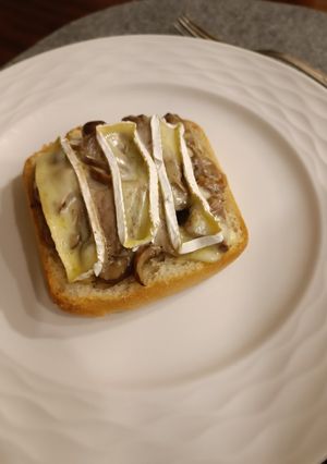 A picture of Bruschetta with Beef and Mushrooms.