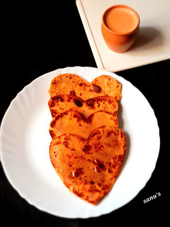 A picture of Gud Ki Roti.
