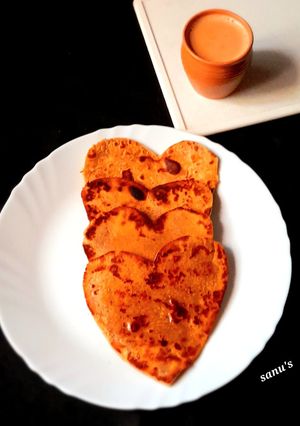 A picture of Gud Ki Roti.