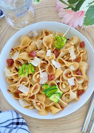 Une photo de Pâtes au pesto rosso