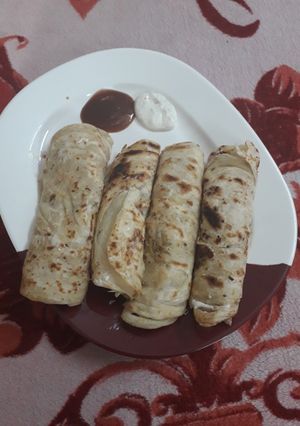 A picture of Porotta egg roll.