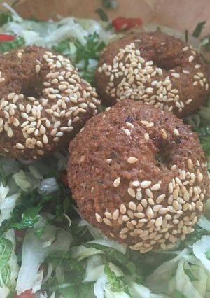 A picture of Ta'ameya (Falafel).