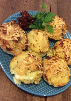 Une photo de Muffins salés au Poulet et à la Tomme du Sarladais (version végétarienne possible)