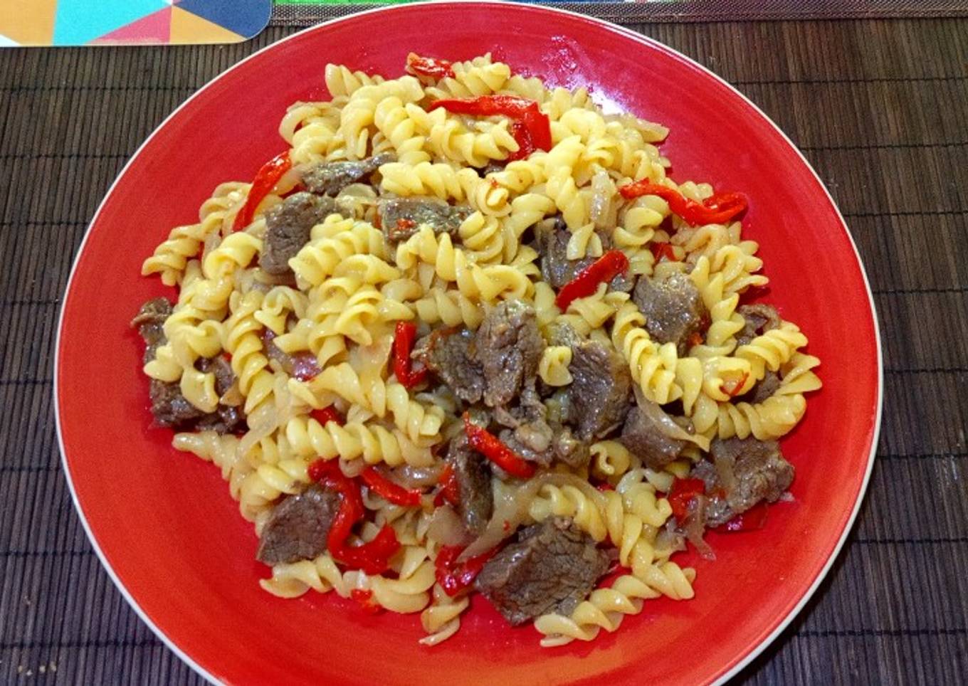 Salteado de fideos con carne y verduras 🇺🇾