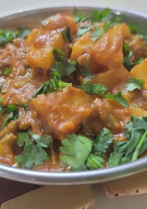 A picture of मोगरे की फली,आलू की सब्जी.