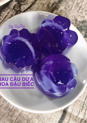 Hình của món Ăn vặt: Rau câu dừa hoa đậu biếc.