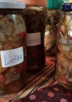 Una foto de Liebre al escabeche