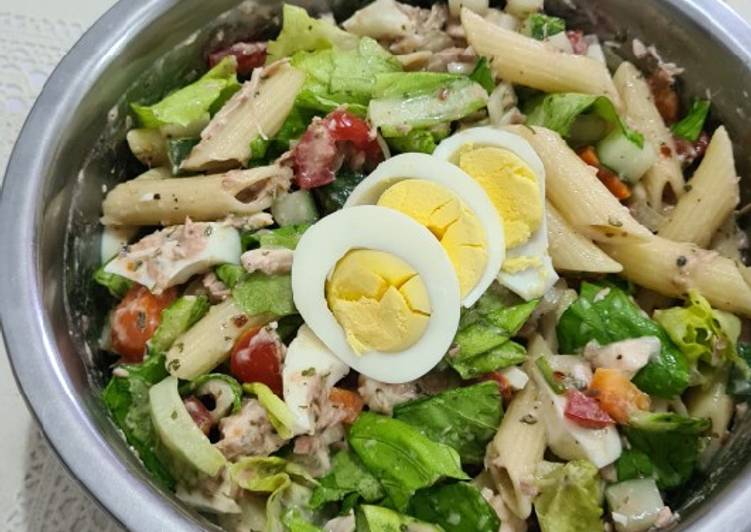 Langkah Mudah untuk Menyiapkan 45. Salad Pasta Tuna Super Enak Anti Gagal