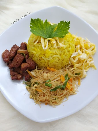 Cara Mudah Menyiapkan Resep  Nasi Kuning Mudah &amp; Praktis yang Lezat Sekali, Menggugah Selera