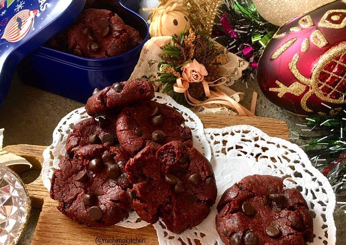 Chewy Red Velvet Cookies