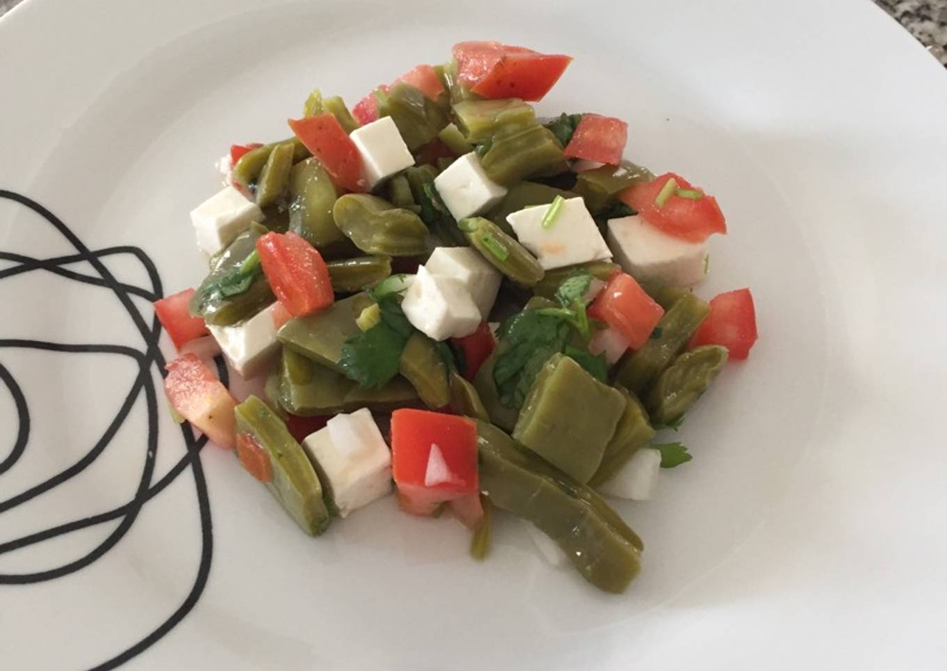 Ensalada de nopal a la mexicana