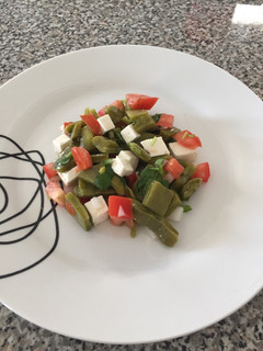 Una foto de Ensalada de nopal a la mexicana