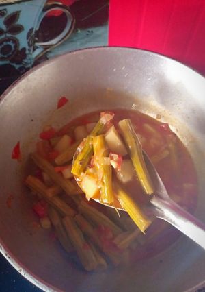 आलू मूंगा फली की सब्जी रेसिपी मुख्य फोटो