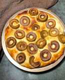 Bánh Mì Focaccia Olive 🫒 (Phiên Bản Nhanh, và Cực Mềm)