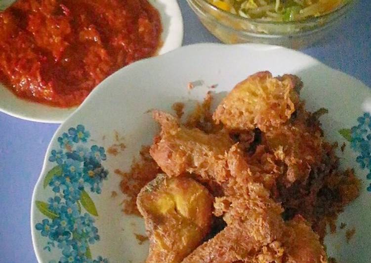 Langkah Mudah Menyiapkan Ayam Goreng Padang, Enak Banget