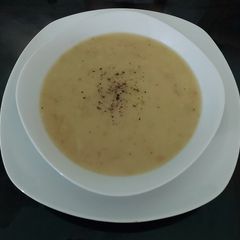 My Garlic Leek & Potato Soup 🤩 A picture of My Garlic Leek & Potato Soup 🤩.