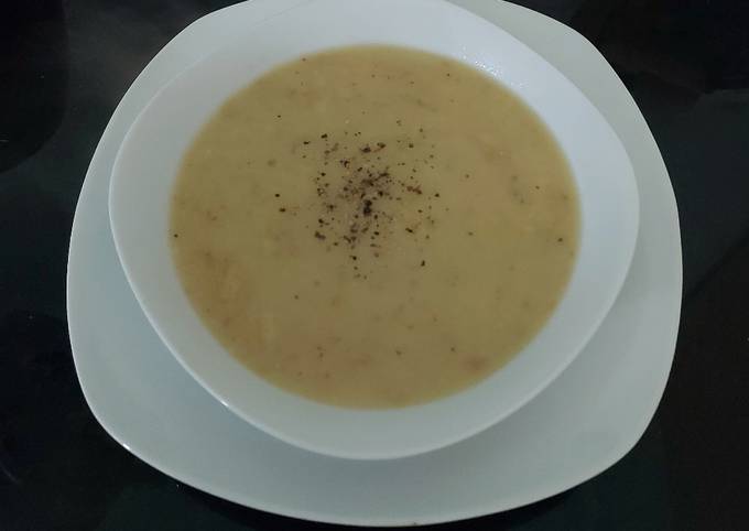 My Garlic Leek & Potato Soup 🤩