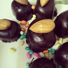 A picture of Roasted almond chocolate.